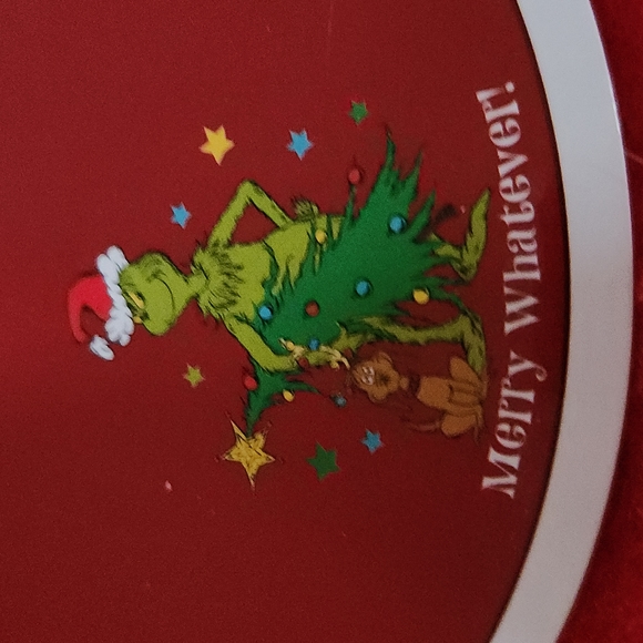 BNWT The GRINCH 48" Christmas tree skirt-Merry Whatever on the skirt. - Picture 8 of 9